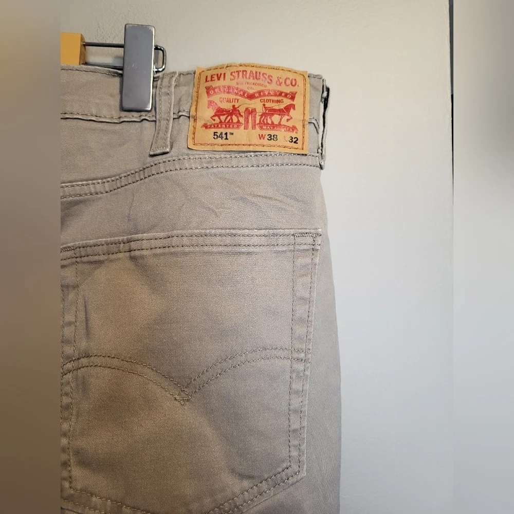 NWOT Levi's Tan Denim Jeans, Size 38 X 30 * Please See Notes - Picture 7 of 10